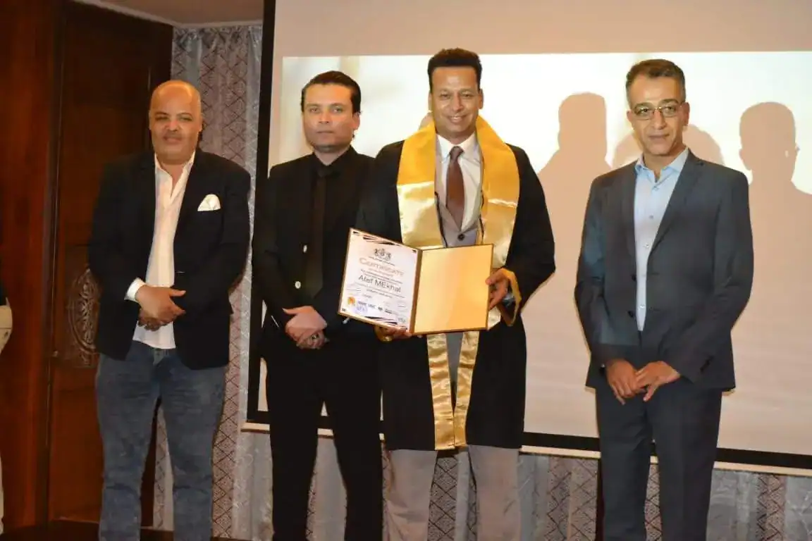 الجامعة البريطانية تكرم عاطف مكحل بالدكتوراة الفخرية في الثقافة والفنون