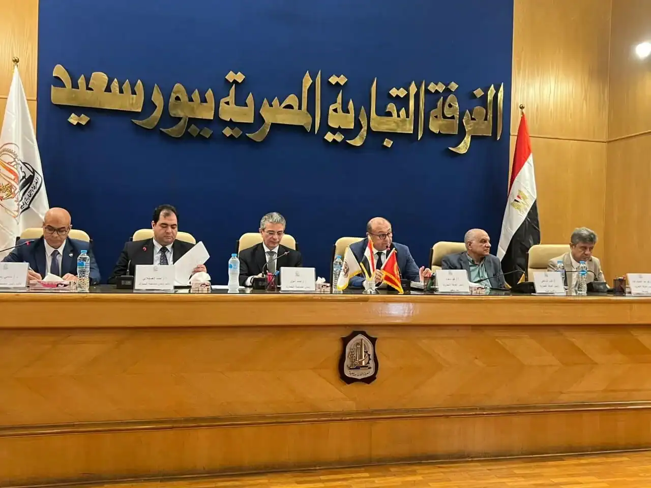 غرفة بورسعيد تجمع "التجارة" و"الجمارك" على مائدة الحوار لحل مشكلات المستثمرين