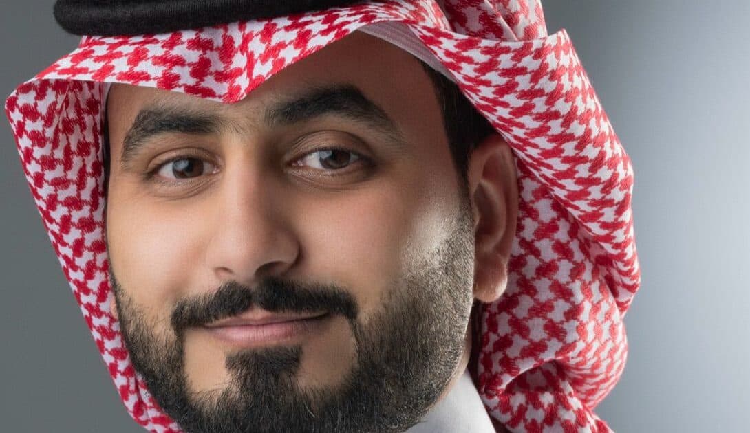 بين لغة الأرقام وجمال الصورة.. حكاية الإبداع مع حامد الشراري “هزدل”