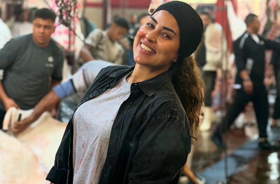 آيتن عامر تثير الجدل على السوشيال ميديا بصور من داخل “المدبح”