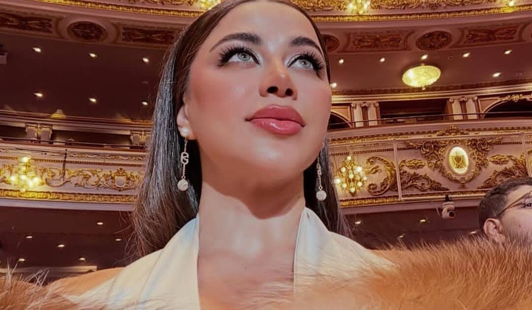 يارا السكري تخطف الأنظار بإطلالة أنثوية راقية تجمع بين الكلاسيكية والعصرية
