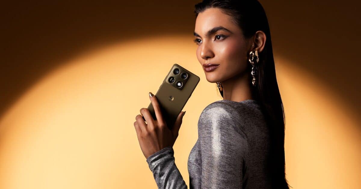 موتورولا تطلق هاتفها الرائد: الكشف عن motorola signature