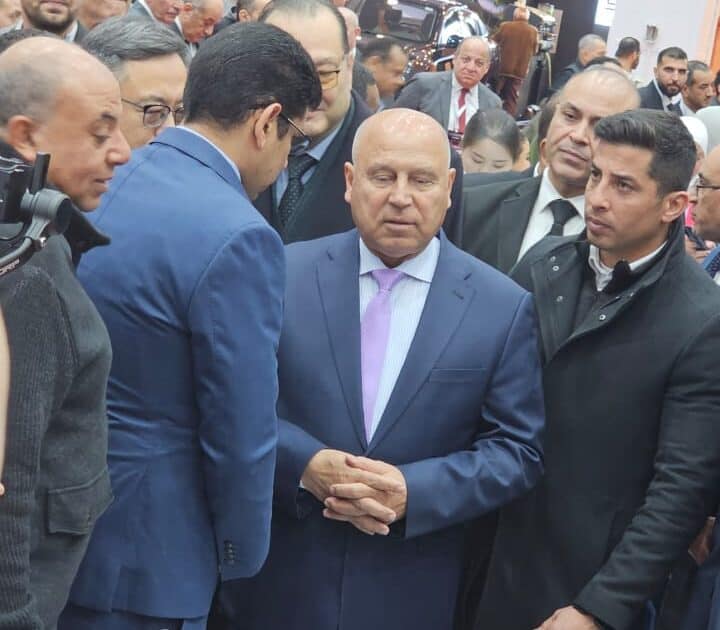 كامل الوزير يتفقد جناح «كايي» في معرض أوتومورو 2026 ويطّلع على خطط التصنيع والتصدير من مصر