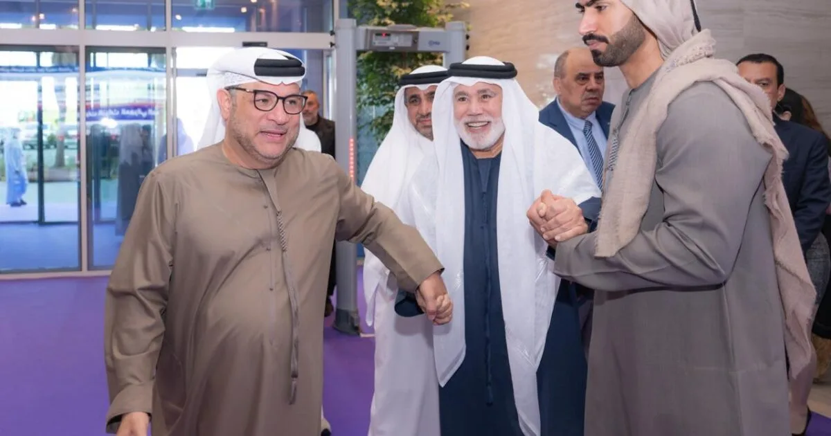 حمد الشرقي يستقبل ضيوف ملتقى الفجيرة الإعلامي ويؤكد أن الإعلام قوة مؤثرة في تشكيل الوعي المجتمعي وتطوير اقتصاد معرفي رقمي مستدام