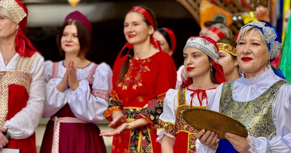 الجالية الروسية تودع الشتاء في مصر