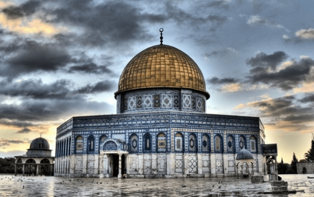 غضب عربي إسلامي موحّد: رفض قاطع لانتهاكات إسرائيل في القدس وتحذير من تفجير الأوضاع