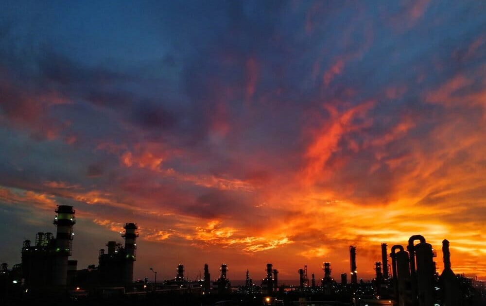العدو ينتحر استراتيجياً في عسلوية