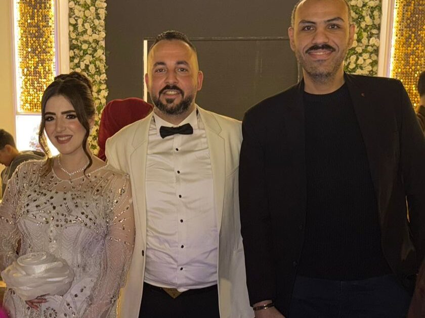 إسلام شيبة يهنئ محمد ناجي عبد الحي وندى علي بمناسبة الزفاف المبارك