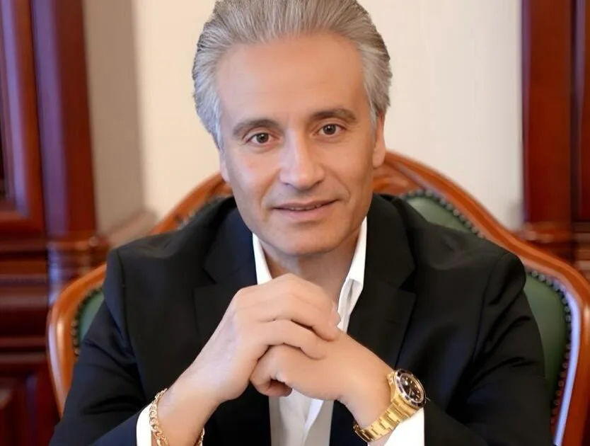 د. علي الدكروري يقدّم نموذجًا مختلفًا ويلفت الأنظار برؤية اقتصادية تجمع بين عمق التحليل والبعد الإنساني