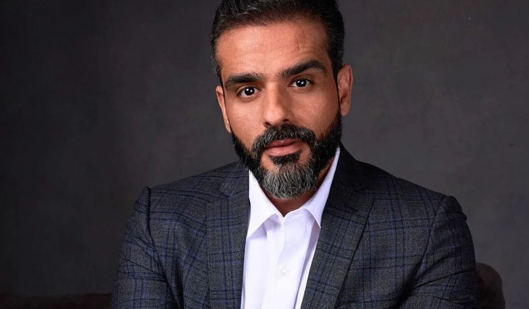 سيف الحكيم.. رائد أعمال مصري يصنع بصمته في عالم ريادة الأعمال بالأسواق العالمية