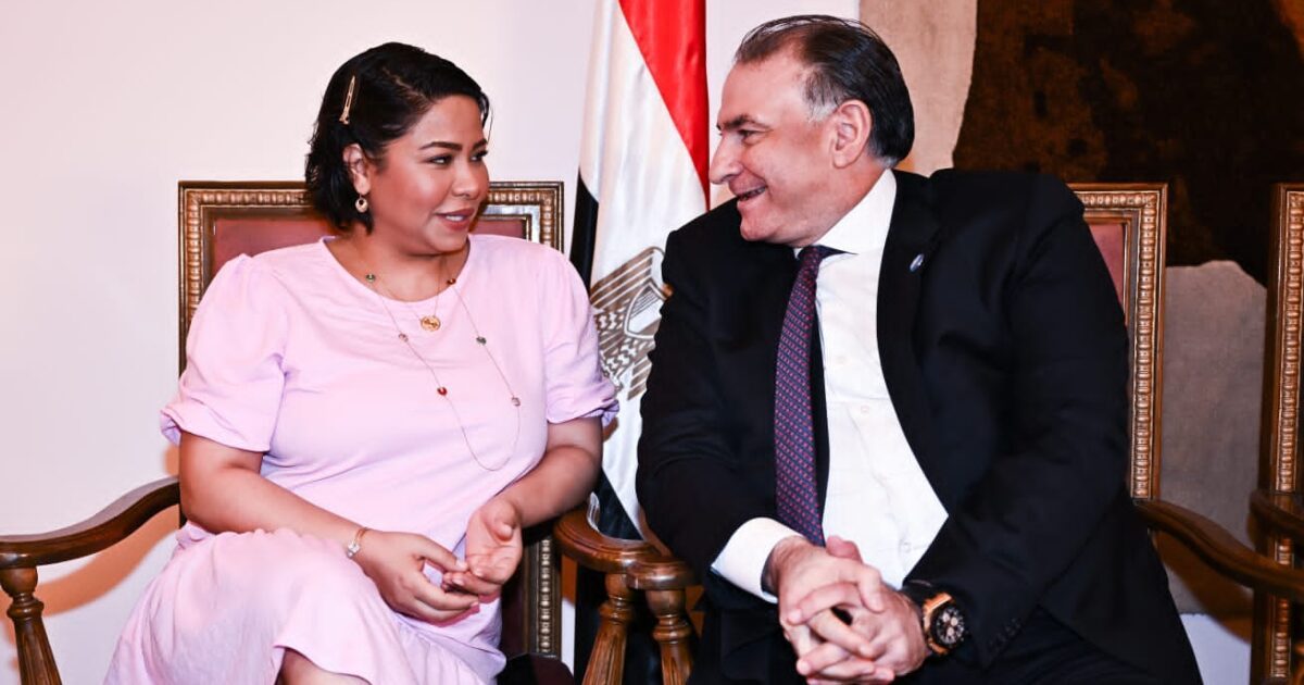 فودة يشيد بأغنية «الحضن شوك».. ويؤكد استمرار تألق شيرين وقدرتها على ملامسة القلوب