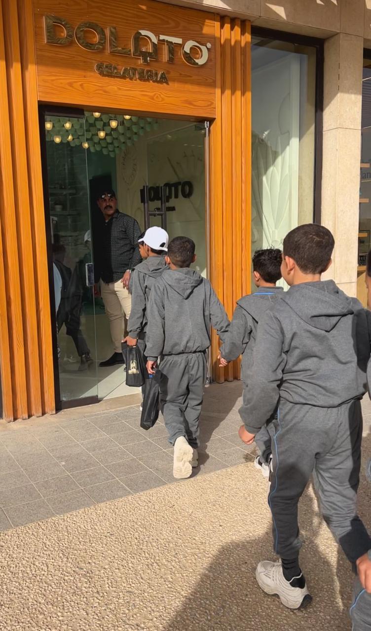 أوراسكوم بيراميدز للمشروعات تستضيف أطفال مؤسسة “كلنا مع بعض” في رحلة تعليمية وترفيهية داخل منطقة الزيارة بأهرامات الجيزة