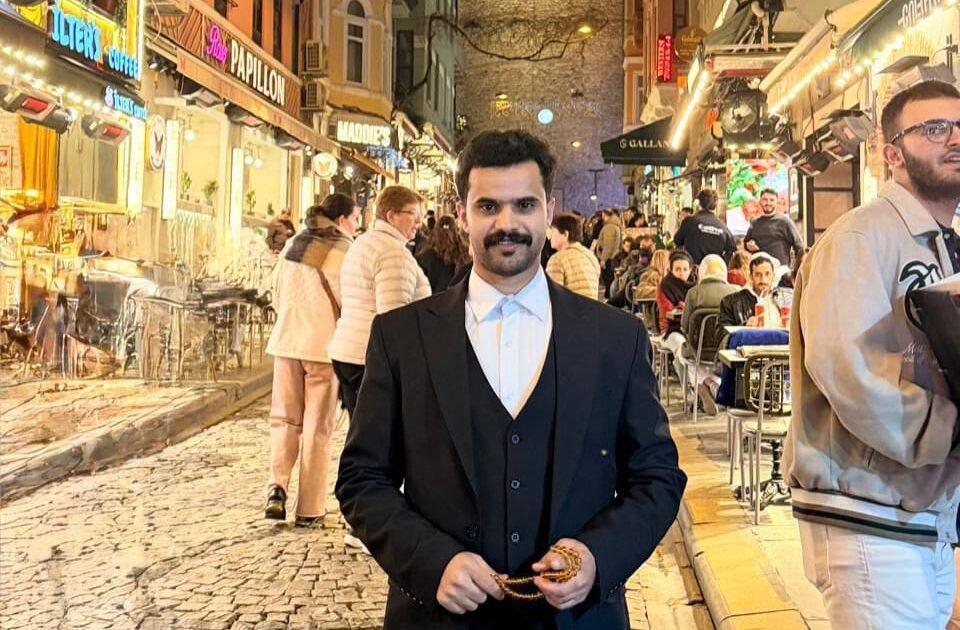 ماجد بن حسين القحطاني.. الرحالة الذي يجوب العالم باحثًا عن الجمال