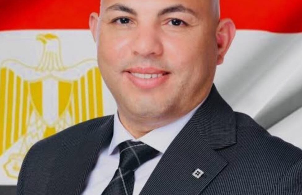 هيثم حسين: العامل المصري ركيزة التنمية.. ومشروعات بنغازي الصناعية تفتح آفاقًا جديدة للتشغيل الإقليمي