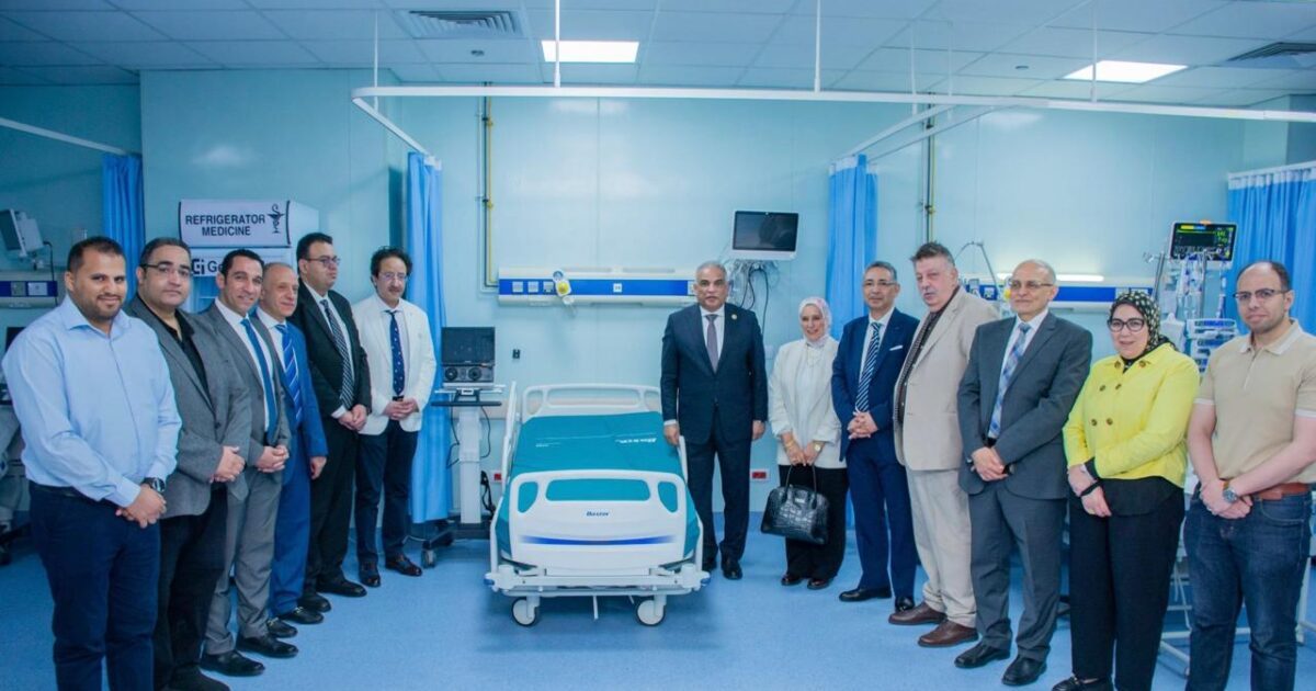 رئيس جامعة طنطا يلتقي بوفد مؤسسة بنك مصر ويتفقد وحدة عناية الأطفال المهداة من المؤسسة بالجراحات الجديدة