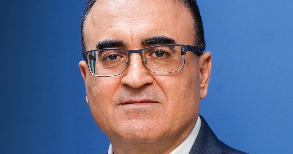 سباق الذكاء الاصطناعي يصل إلى الشركات العربية.. و”الأهرام” تطرح الأسئلة الصعبة