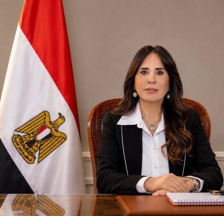 وزيرة الإسكان تتابع موقف تنفيذ وتشغيل العديد من المكونات الرئيسية بالمدينة التراثية بالعلمين الجديدة