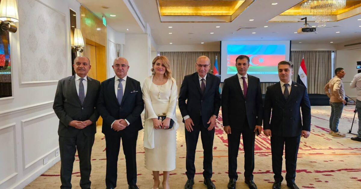 السفير التركي يهنئ أذربيجان بذكرى الاستقلال 108ويؤكد عمق العلاقات الأخوية بين أنقرة وباكو والقاهرة