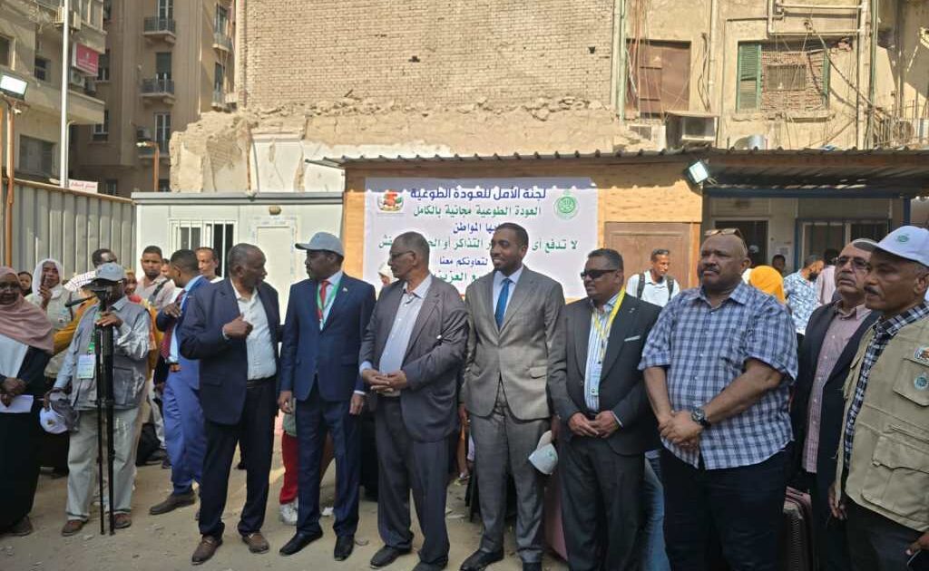 من القاهرة إلى الخرطوم.. السودان يدشن أكبر موجة للعودة الطوعية ويكشف خطة اقتصادية لإعادة الإعمار