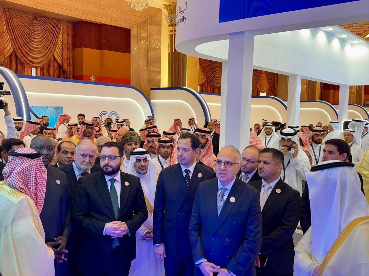 وزير الموارد المائية والري يصل إلى جدة للمشاركة في أعمال أسبوع المياه السعودي