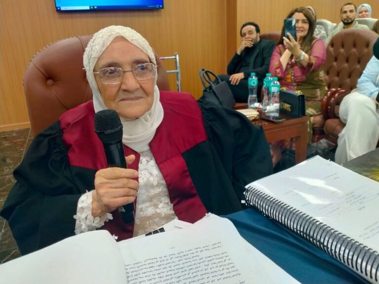 جامعة المنصورة تناقش رسالة الدكتوراه للباحثة ” آمال إسماعيل ” ذات الـــــ 83 عامًا