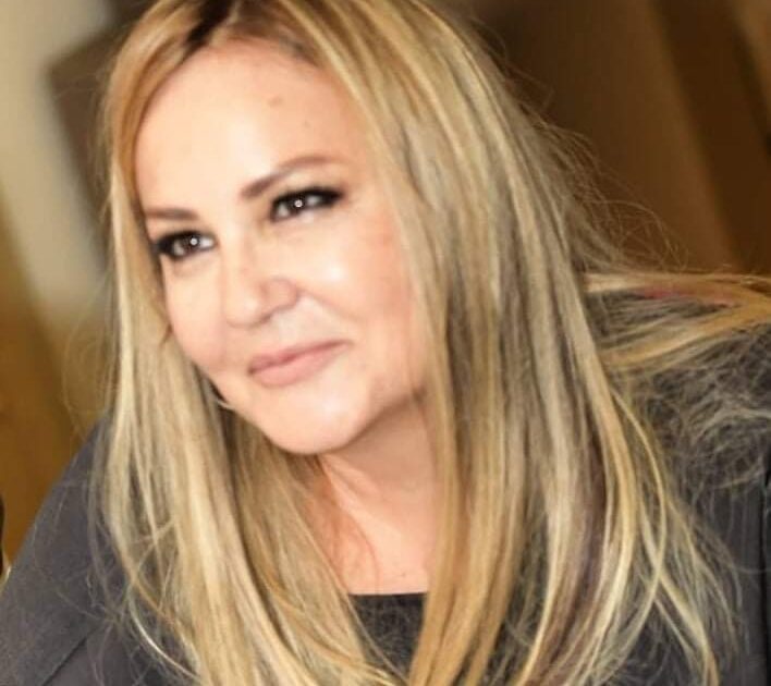 لونا قصير تتميز في مهرجان “أوسكار إيجيبت” وتنال التقدير عن فيلمها “الحقيبة الحمراء”