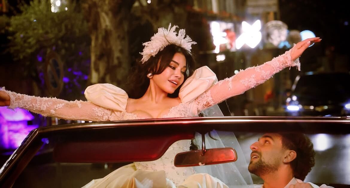 هيفاء وهبي تفاجئ جمهورها بطرح أغنيتين جديدتين دفعة واحدة.. “بحبك” و”ميتسوبيشي”