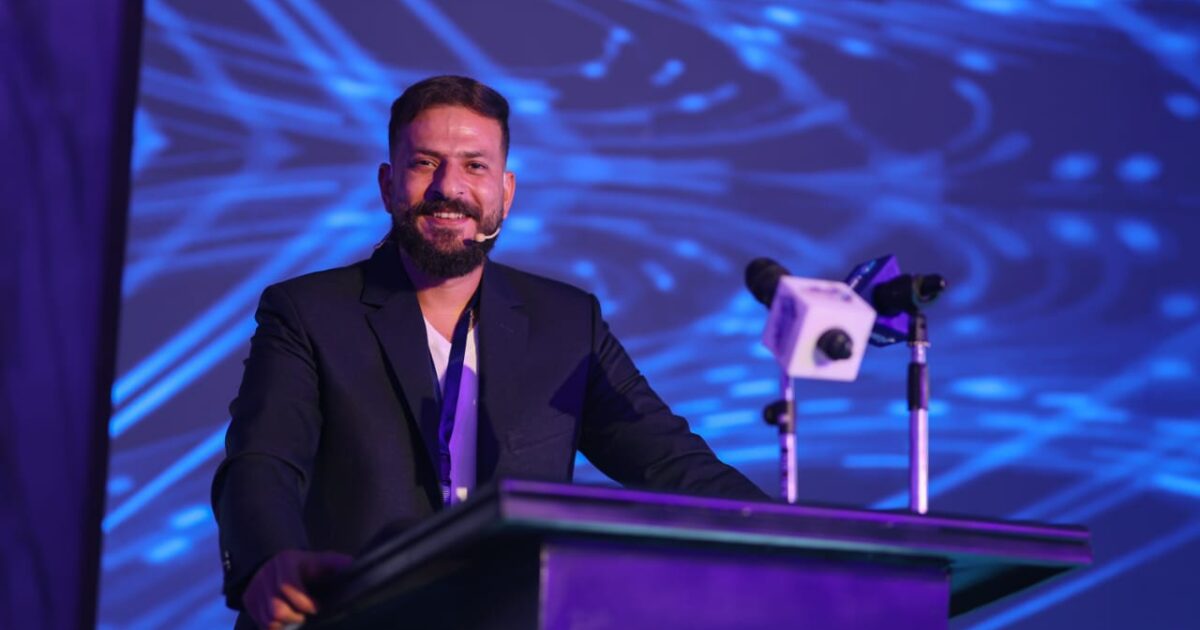 كريم مجدي: “TEKVERA” يقدم مفهومًا جديدًا للمشروعات التجارية المتخصصة في التكنولوجيا..