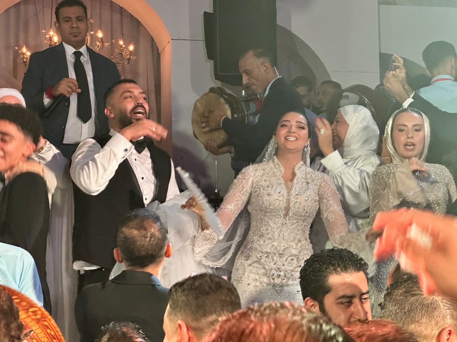 بالصور.. سمسم شهاب ومحمود الليثي ورحمة محسن نجوم حفل زفاف عبدالرحمن ابو القاسم وهاجر المنشاوي