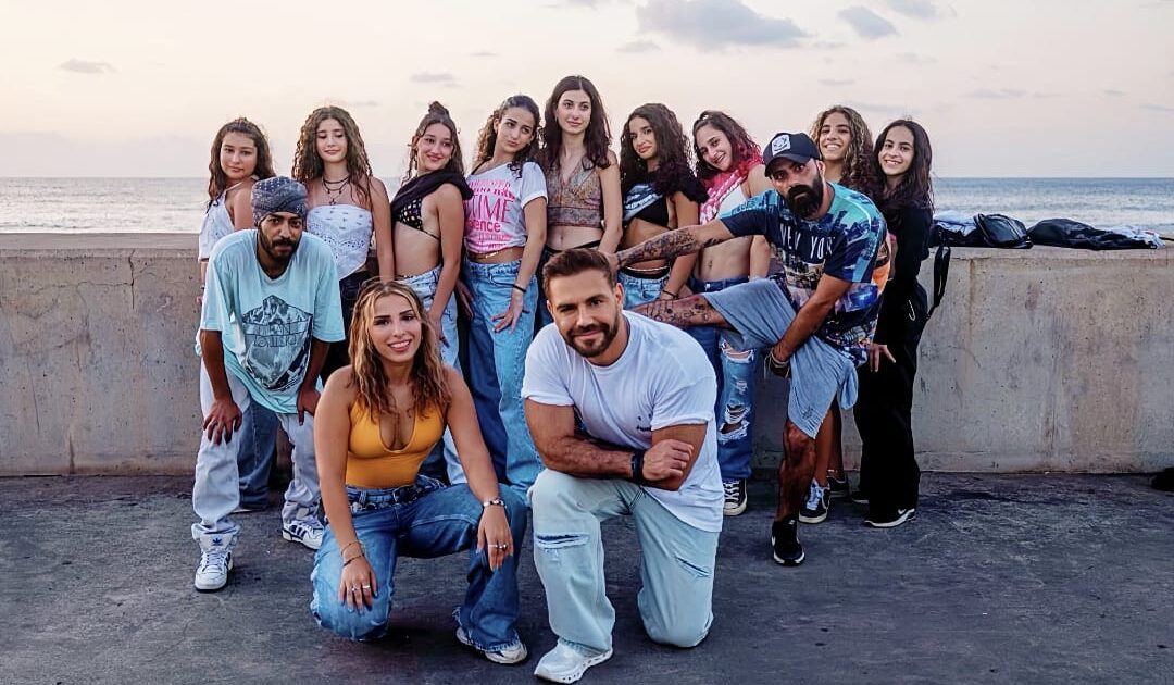 عمل غنائي عابر للثقافات… إيوان يطلق جديده مع Flowy Zoe بعنوان Fuego