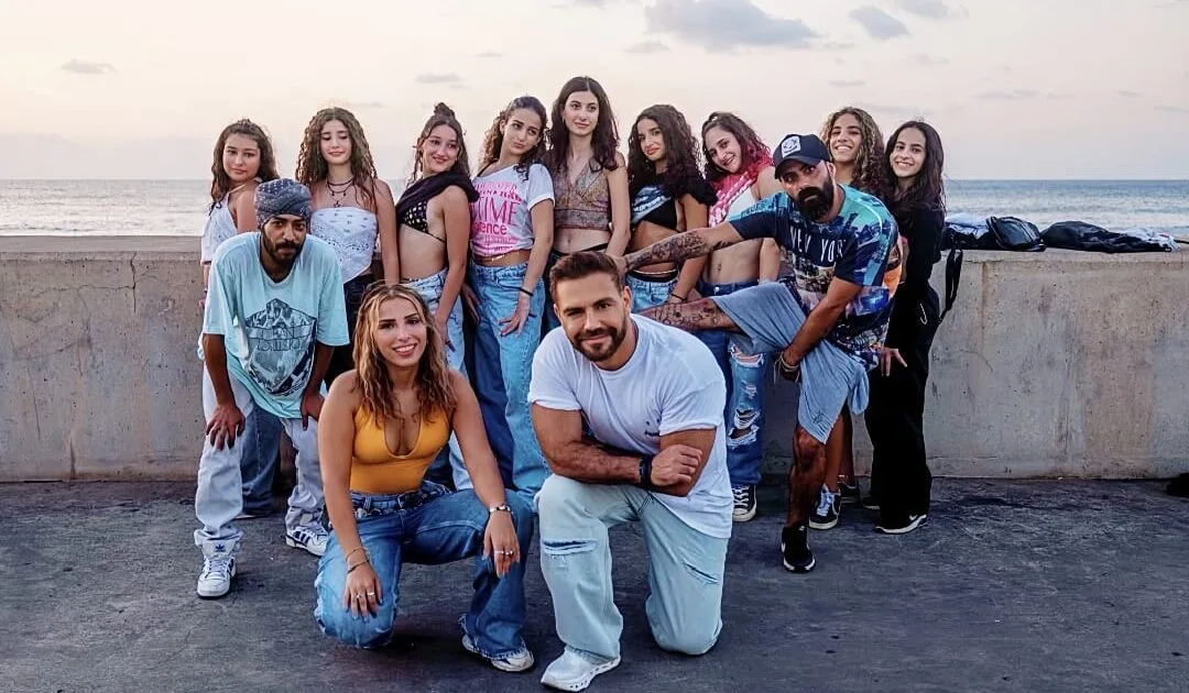 عمل غنائي عابر للثقافات… إيوان يطلق جديده مع Flowy Zoe بعنوان Fuego