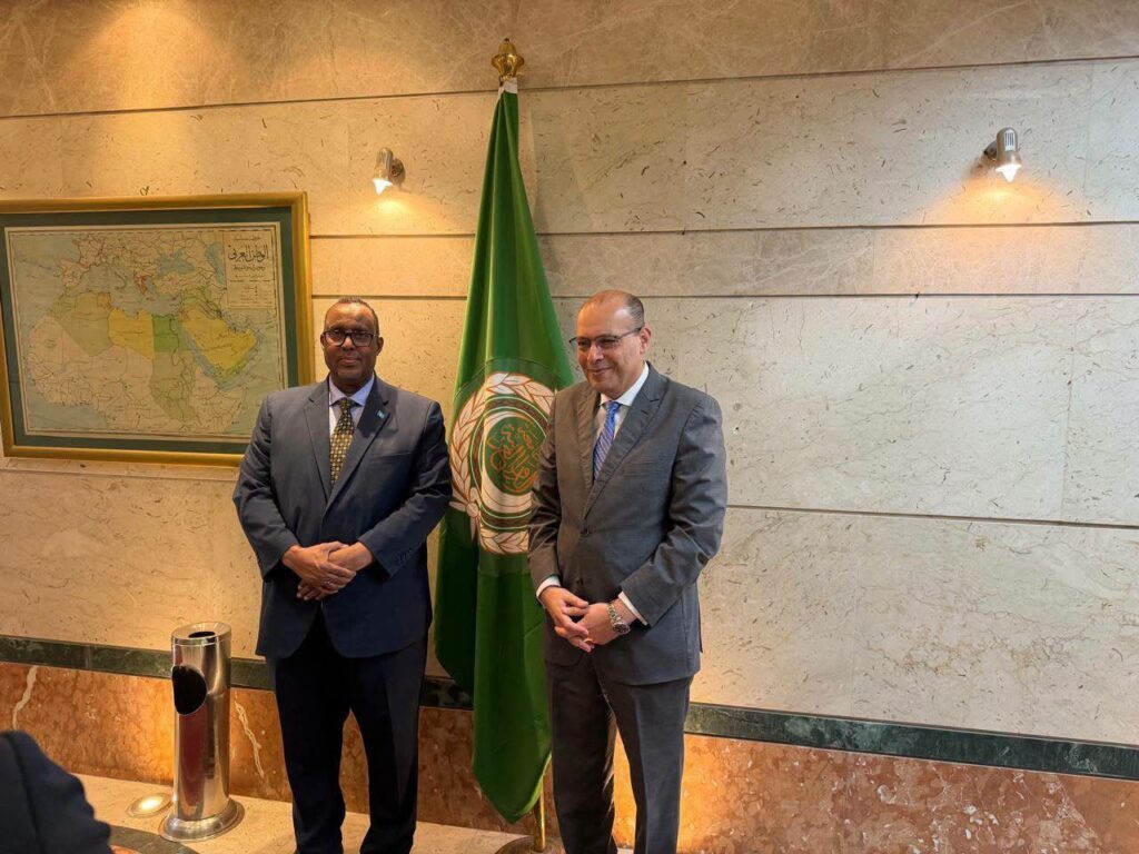 سفير الصومال يشيد بالدور المحوري الذي تضطلع به الدبلوماسية المصرية في دعم بلاده و الأمة العربية