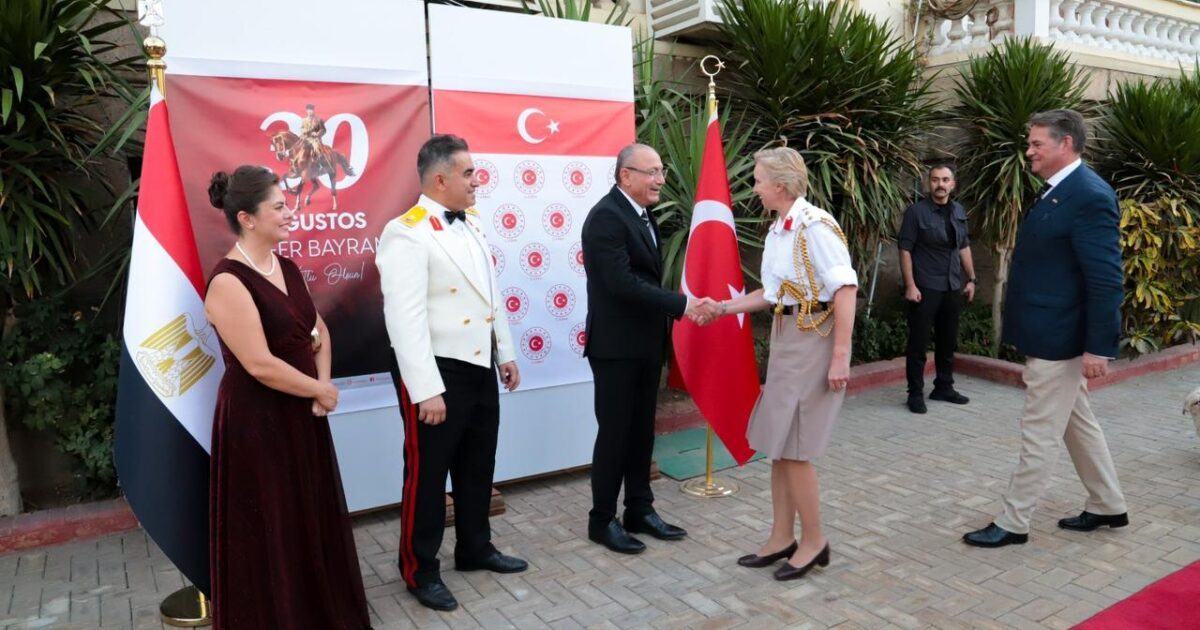 أردوغان في ذكرى النصر: لن يستطيع أحد ثني تركيا.. وسنواصل نصرة المظلوم مهما كان الثمن
