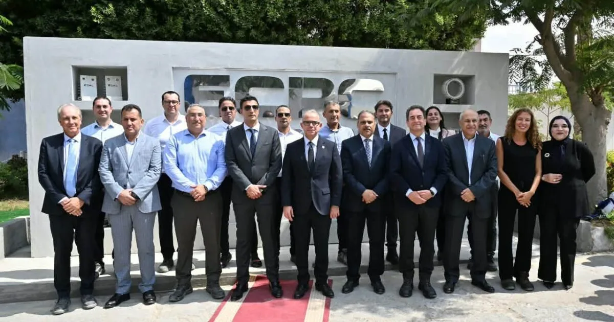 وزير الاستثمار والتجارة الخارجية يتفقد مصنع «ECPC – كونسيليس» للمنتجات الخرسانية سابقة الاجهاد بالعاشر من رمضان بحضور وزير الصناعة