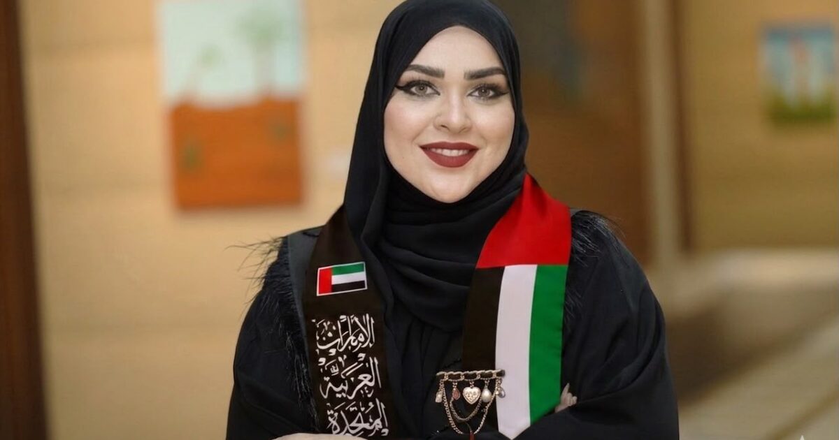 مسرح العلاقات: بين فخ “الشللية” وكيمياء النفاق الاجتماعي