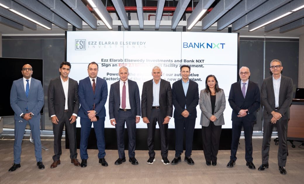 عز العرب السويدي للاستثمارات وبنك نكست يوقعان عقد بقيمة ملياري جنيه لدعم استثمارات مصانع السيارات وإنشاء مصنع جديد للدهانات