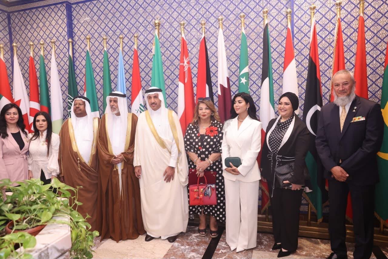 بوسام العطاء الوطني.. تكريم كارولين عزمي بالملتقى الثاني للقيادات العربية الشابة