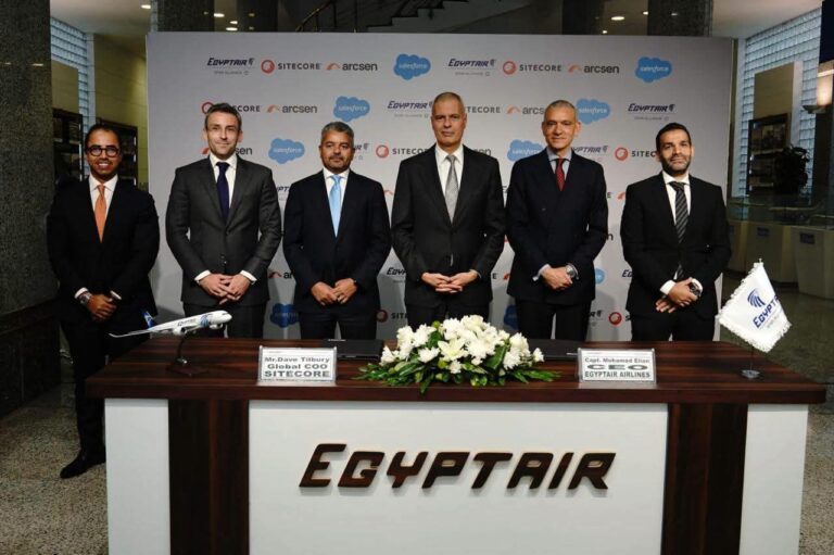 مصر للطيران تطلق مشروعًا متكاملًا للتحول الرقمي بالتعاون مع Arcsen وSalesforce وSITECORE