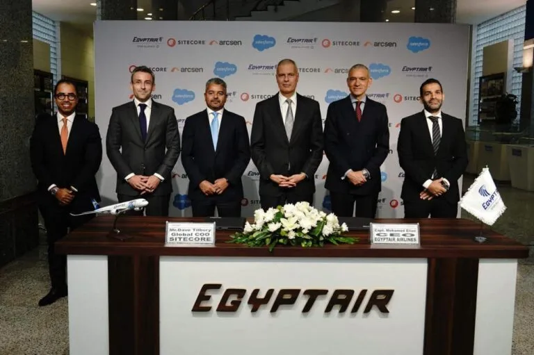 مصر للطيران تطلق مشروعًا متكاملًا للتحول الرقمي بالتعاون مع Arcsen وSalesforce وSITECORE