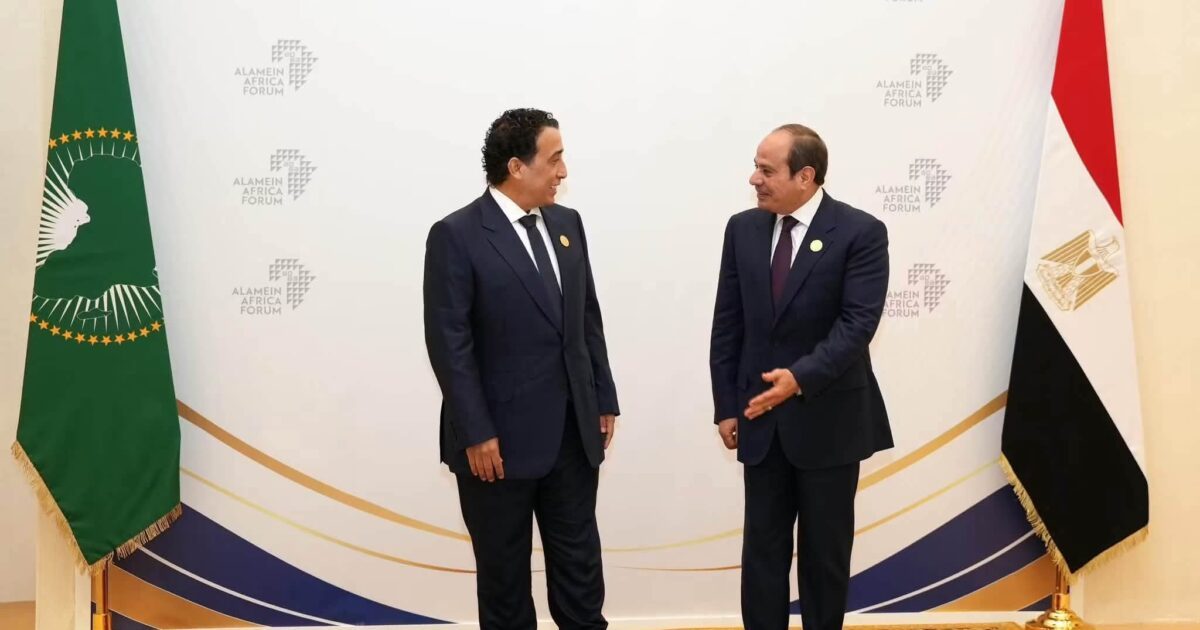 الرئيس يُشارك في الجلسة الافتتاحية لمنتدى الأعمال الإفريقي الأول