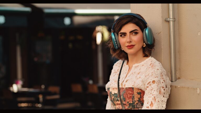 سما شوفاني تعيش «إحساس جديد» أمام كاميرا فرح علامة!