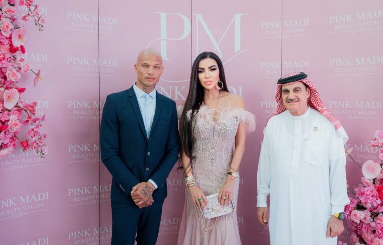 مصممة الأزياء المغربية الإسبانية “مديحة عبيدة” تعرب عن سعادتها باطلاق PINK MADI في دبي