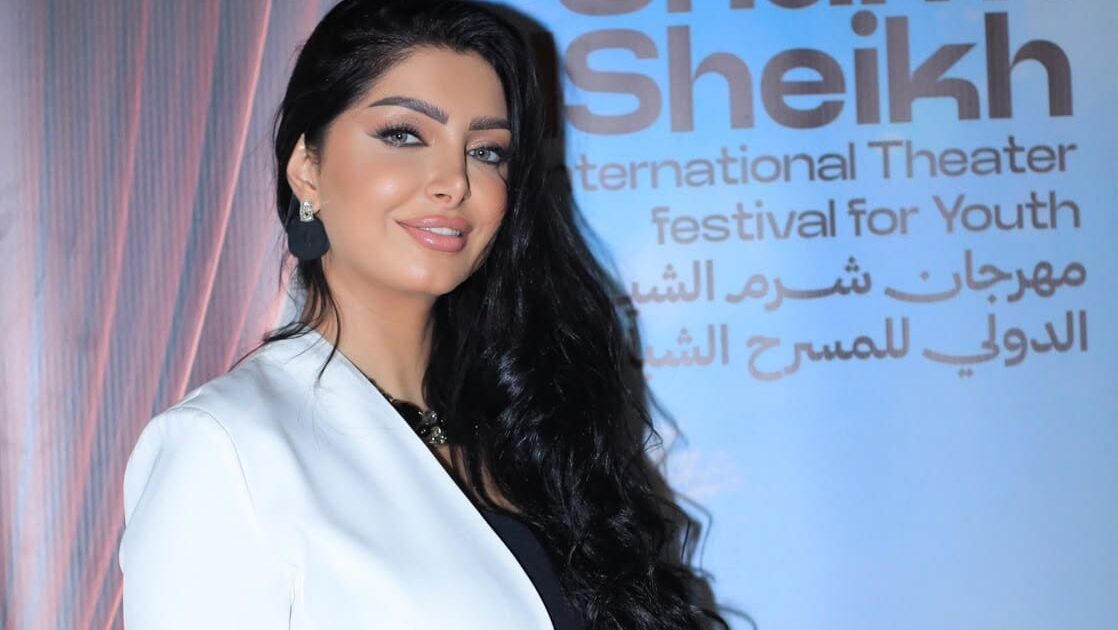 النجمة كلوديا حنا: سعيدة باختياري ممثلةً عن العراق في لجنة مشاهدة عروض مهرجان شرم الشيخ للمسرح الشبابي