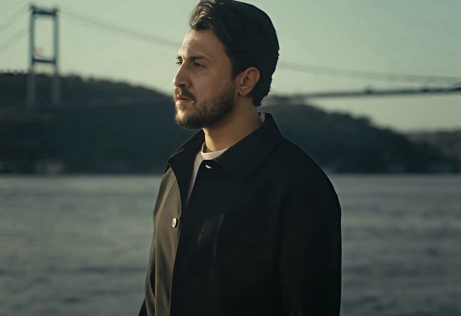 أحمد سليم يطرح “علامات”.. دراما الفراق ووجع الذكريات بتوقيع بتول عرفة