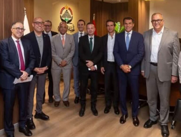 *عاصم الجزار يبحث مع أمانة الإسكان بالجبهة الوطنية رؤية متكاملة لتنظيم السوق العقاري “ضمان الحقوق المتوازنة بين جهة الولاية والمطور والمواطن اساس تنظيم السوق”