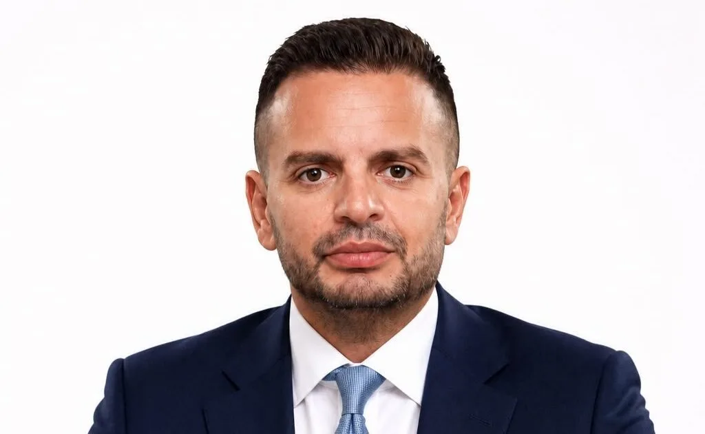 الدكتور محمد راشد يطرح تأسيس «مختبر تنظيمي عقاري» لفرز الشركات العقاريه الناشئه وإختبار جدارتها.