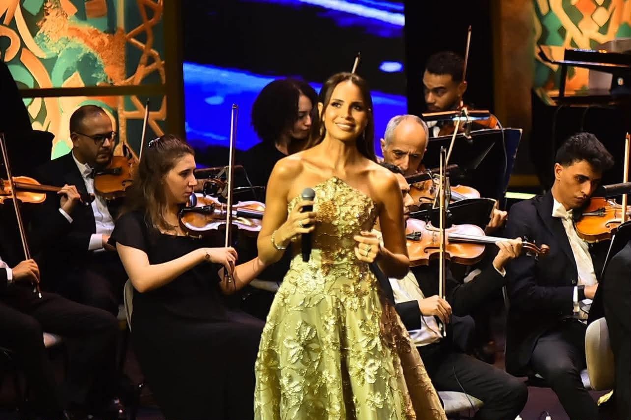 محمد الطوخي يتألق في مهرجان الموسيقى العربية ويختتم وصلته الغنائية بـ«هسكنك يا مصر»