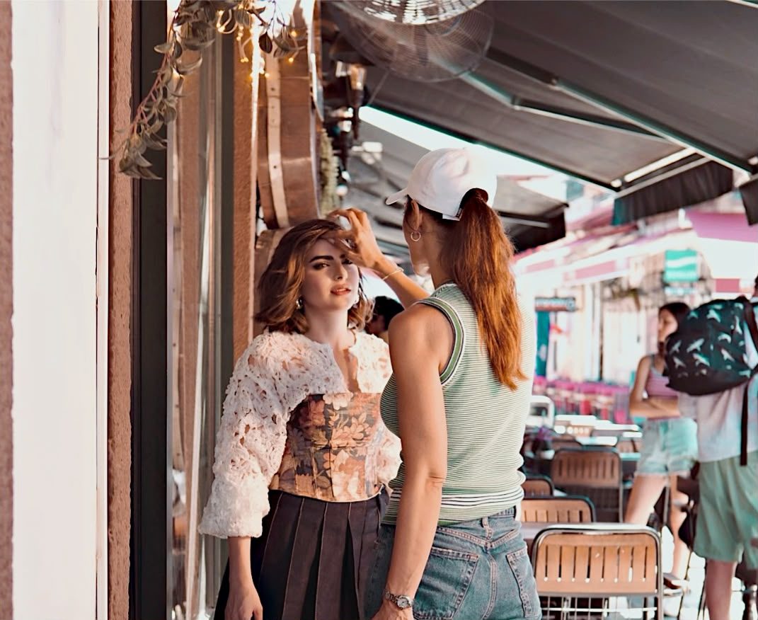 سما شوفاني تعيش «إحساس جديد» أمام كاميرا فرح علامة!