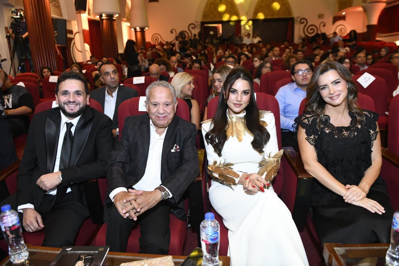درة تتوج بجائزة مهرجان «جيلنا» تقديرًا لمسيرتها الفنية وأعمالها المتنوعة